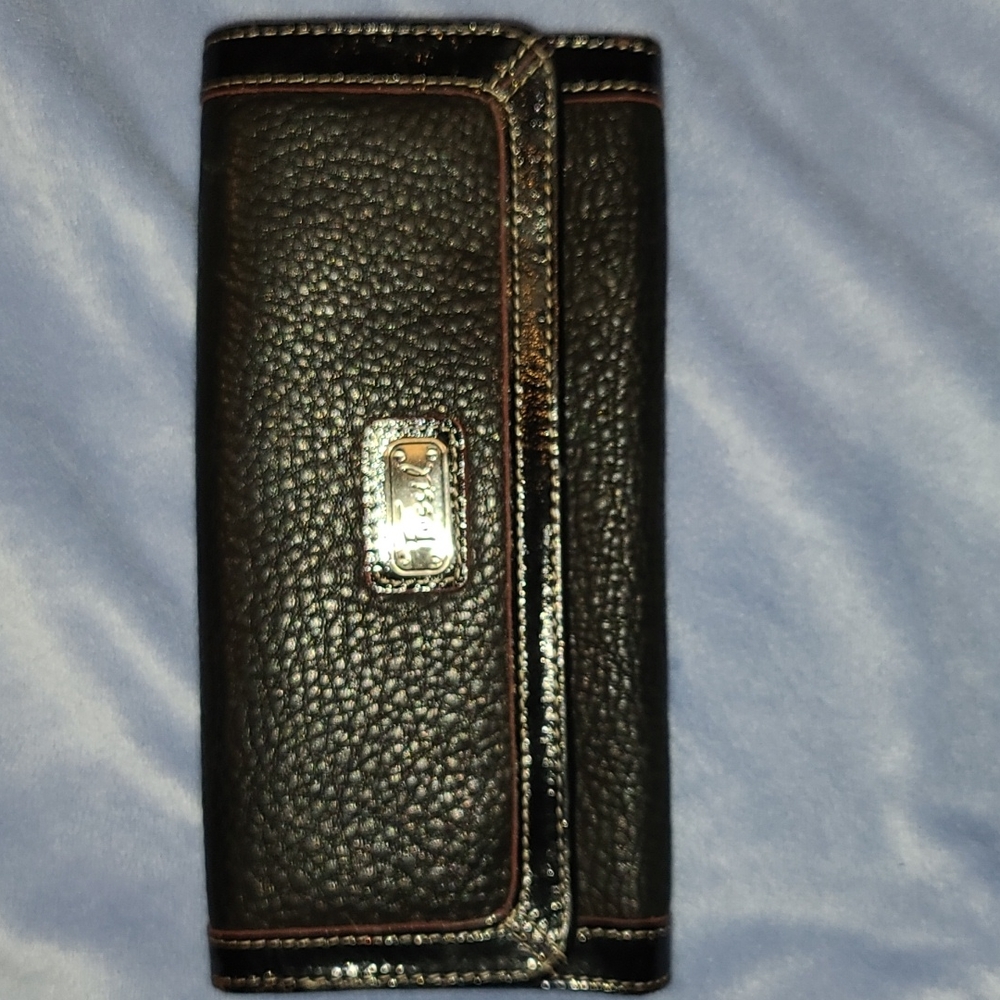 Fossil wallet